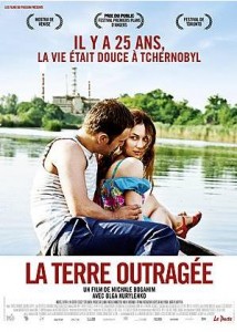 Affiche "La Terre outragée"